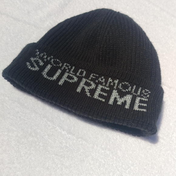Supreme Beanie New With Tags - Picture 1 of 7